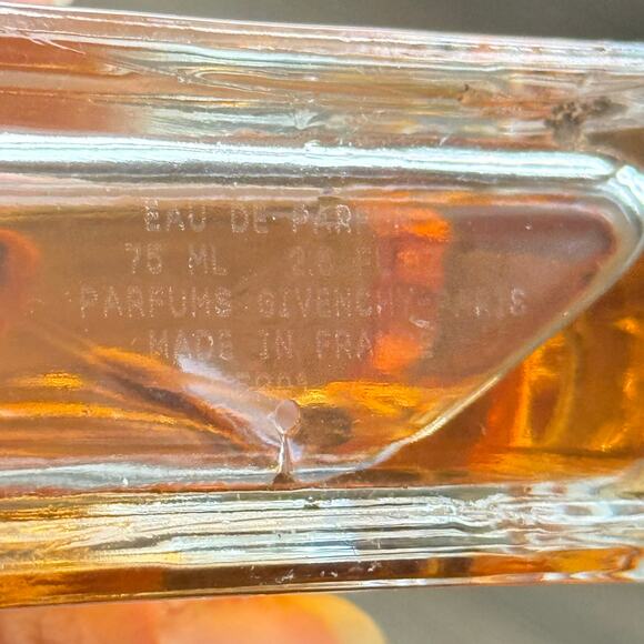 Dahlia Divin by Givenchy for Women 2.5 oz Eau De Parfum Spray - Picture 7 of 8